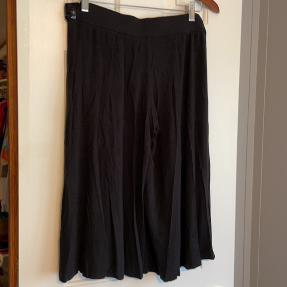 Metro 7 Black Rayon/Spandex Culottes Sequin Waist - Picture 2 of 6